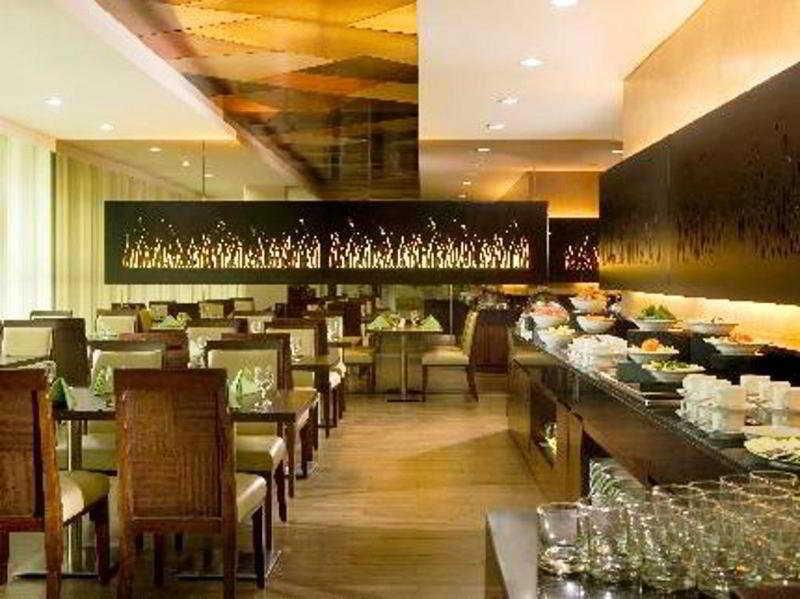 Hotel Santika Bsd City-Serpong Esterno foto