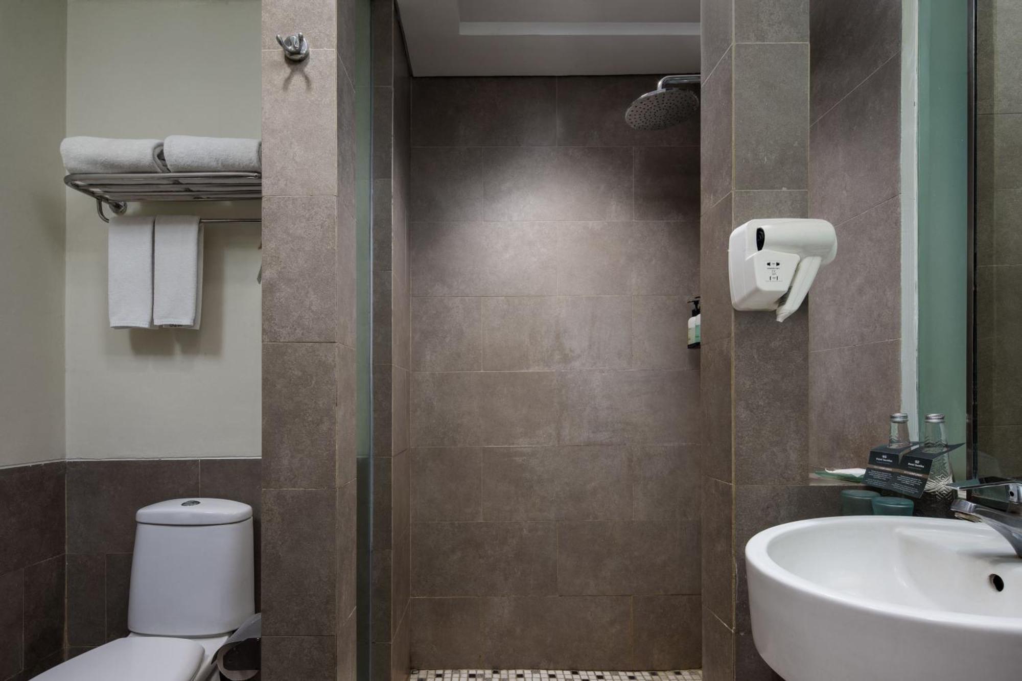Hotel Santika Bsd City-Serpong Esterno foto
