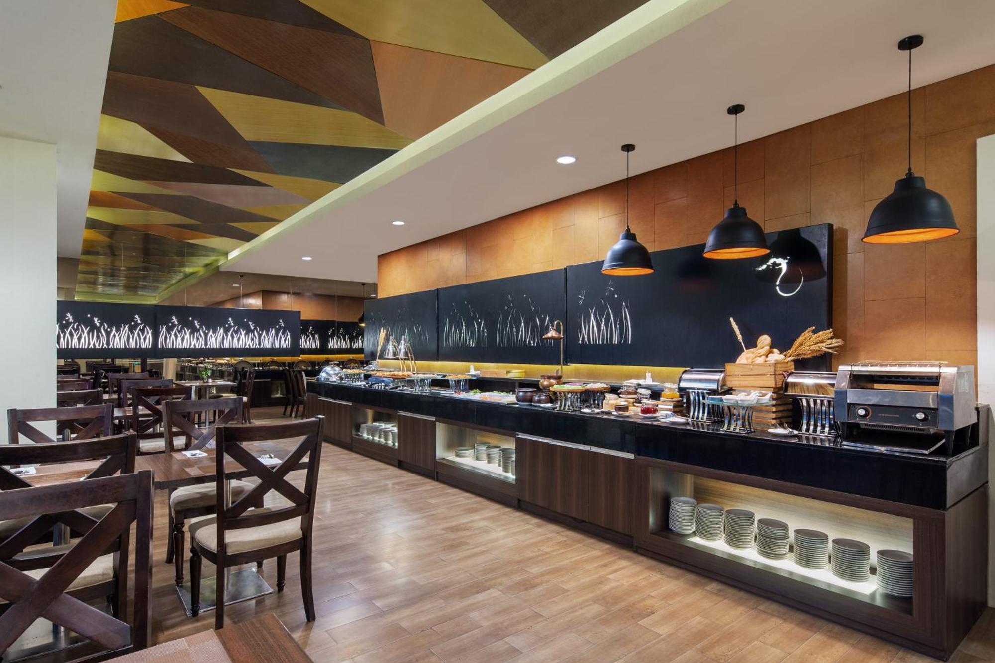 Hotel Santika Bsd City-Serpong Esterno foto