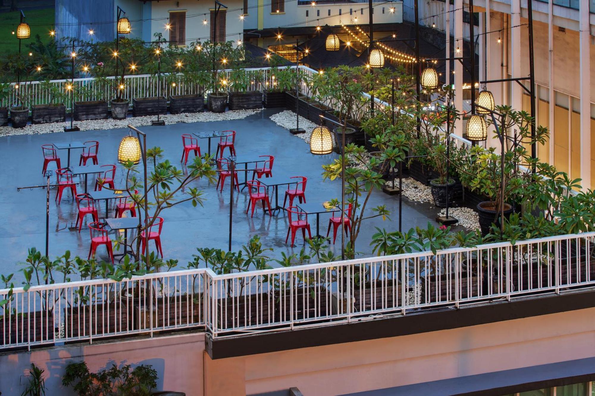 Hotel Santika Bsd City-Serpong Esterno foto