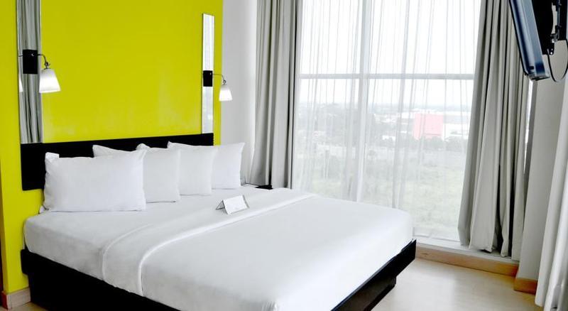 Hotel Santika Bsd City-Serpong Esterno foto